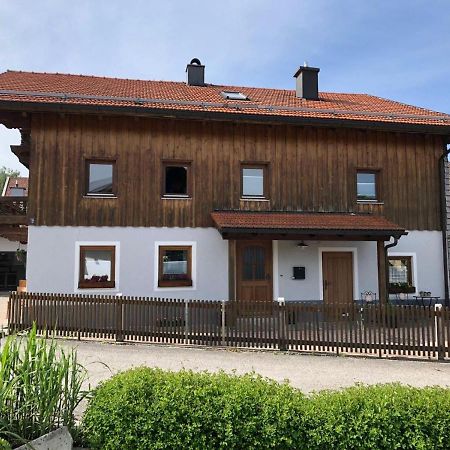 Monteurzimmer Am Teisenberg Neukirchen am Teisenberg Екстер'єр фото