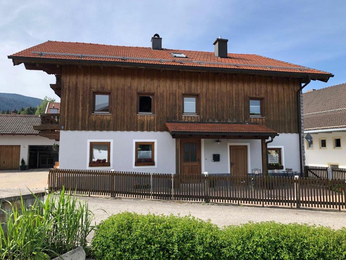 Monteurzimmer Am Teisenberg Neukirchen am Teisenberg Екстер'єр фото